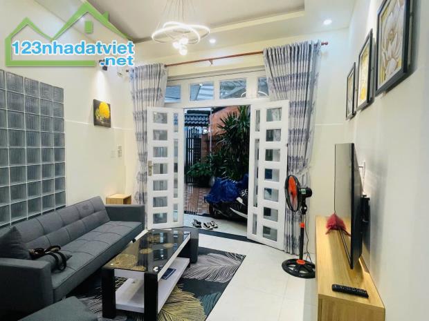 Bán nhà Q12 dt 5x 30 có 13 phòng cho thuê 24tr/tháng giá 5ty95 tl - 4