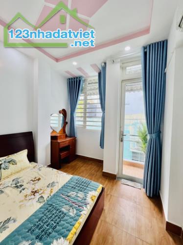 Bán Nhà Thống Nhất, 2 Tầng BTCt, Xe hơi đỗ cửa Chỉ Nhỉnh 3 Tỉ - 1