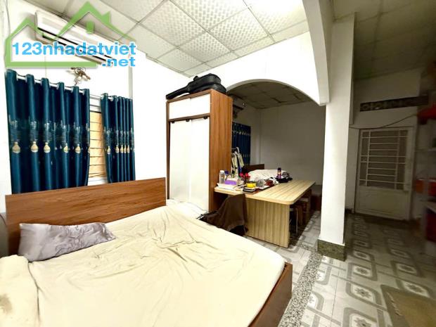 Chỉ 50tr/M2 Còn Thương Lượng – Nguyễn Văn Quá – Đông Hưng Thuận - Q12 – 158m2 – hẻm 3m - 5