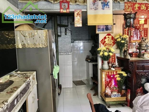 4.65 TỶ - NHÀ QUẬN 10 - HẺM THÔNG - NGAY SÁT MẶT TIỀN TÔ HIẾN THÀNH & CMT8 - 5 TẦNG 3PN - 1