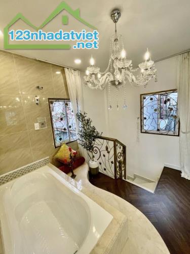 BÁN NHÀ QUẬN 3 - HẺM THÔNG SUỐT NGUYỄN THIỆN THUẬT RA BÀN CỜ
🏡 NHÀ MỚI 5 TẦNG BTCT KIÊN - 2