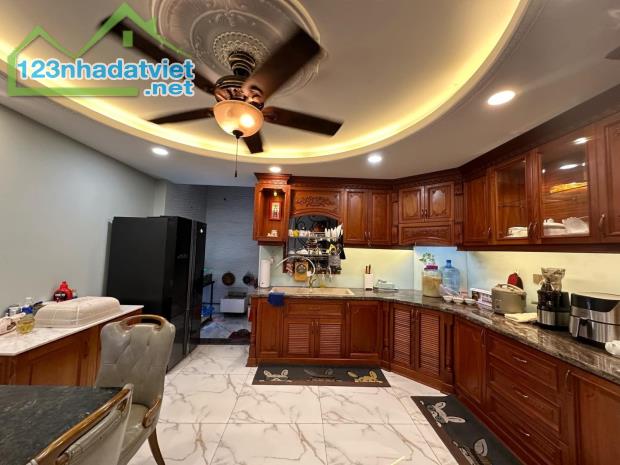 BÁN NHÀ NGUYỄN ĐÌNH CHIỂU – HẺM THÔNG CAO THẮNG – QUẬN 3 – 4 TẦNG – CHỈ 11.4 TỶ - 3