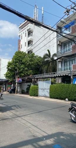 ✔️ Quỹ đất lớn chính chủ lâu đời, từ thời ông bà để lại. Vị trí góc 2 mặt tiền đường 16M.