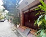 BIỆT THỰ LẠC LONG QUÂN - GẦN HỒ TÂY - LÔ GÓC 3 THOÁNG - Ô TÔ VÀO NHÀ - 90/96M CHỈ 24 TỶ