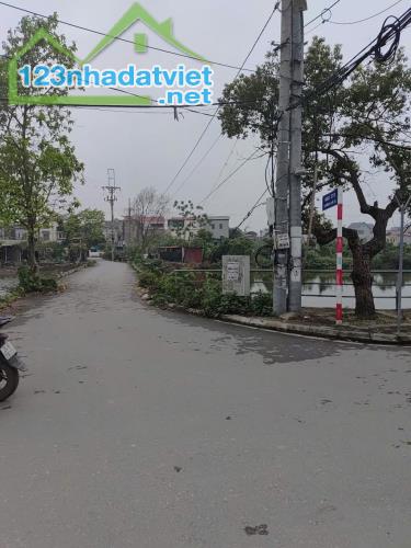 Đất Cổ Bi- Gia Lâm- oto tải vào- 2mặt tiền- Dt 76m - giá chỉ 4,38 tỷ.