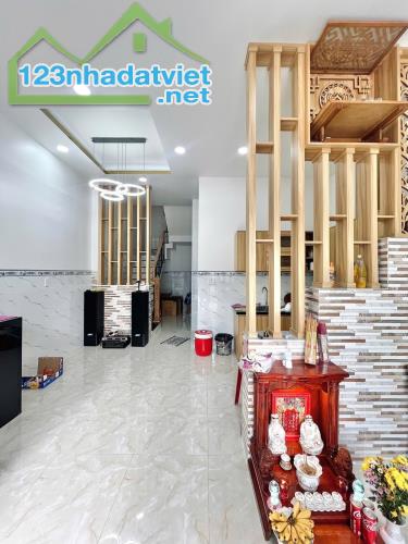 Nhà bán 75m2 5x15m trệt 2 lầu hẻm Tân Thới Nhất 5 Quận 12 giá rẻ 5.2 tỷ - 3
