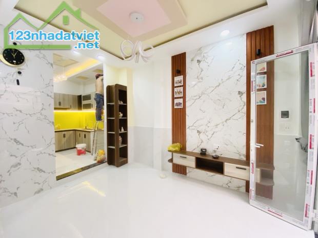 Bán gấp nhà đẹp ở ngay Bình Đông, 36m2, khu dân cư hiện hữu, SHR, chỉ 2.95 tỷ. - 3