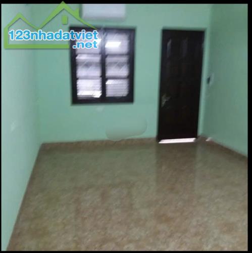 Cho thuê nhà làm CHDV, KD, ở  Bùi Xương Trạch, Thanh Xuân 50m x 3.5T, 4PN, ô tô giá 12tr - 2