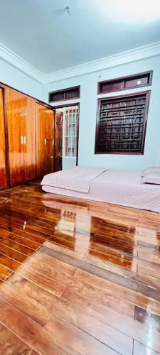 HOÀNG HOA THÁM - MẶT TIỀN VIP - VIEW HỒ - MẶT NGÕ Ô TÔ ĐỖ - QUAN XÂY - Ở SƯỚNG