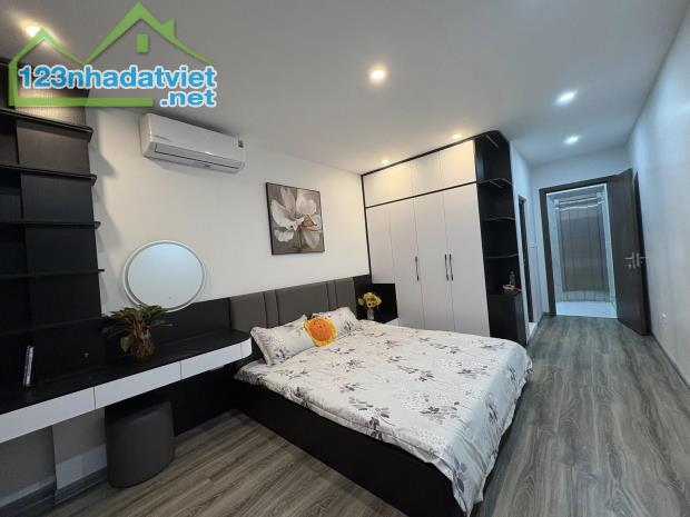 SIÊU PHẨM TÂY HỒ - Ô TÔ ĐỖ CỬA - NGÕ THÔNG - 40M2 - GIÁ CHỈ 12.X TỶ