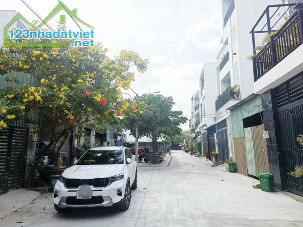 Bán Nhà 3 tầng, HXH 10m TX25 Quận 12, 5x16m, 4PN giá tốt nhỉnh 5Tỷ - 5