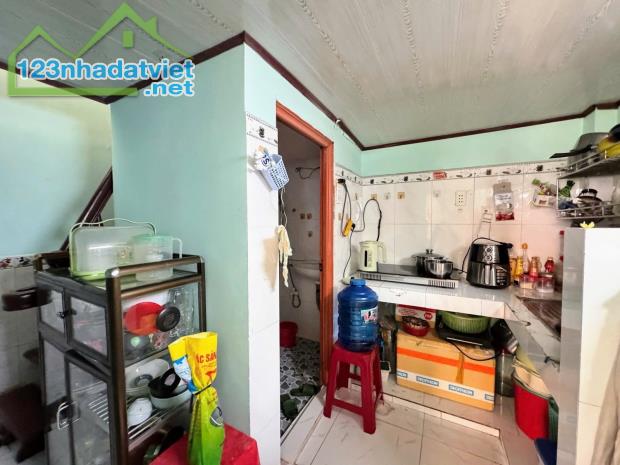 Bán nhà 25m2, HXH, Đường Số 5, Bình Tân, 2 PN, giá 2.37 tỷ còn thương lượng. - 2