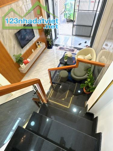 Bán Nhà Căn Góc Ngay Chợ Hạnh Thông Tây - Gò Vấp - 36m²(3,1 x 11,7) 2 tầng - Có Phòng Trệ - 5