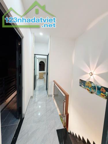 Bán Nhà Căn Góc Ngay Chợ Hạnh Thông Tây - Gò Vấp - 36m²(3,1 x 11,7) 2 tầng - Có Phòng Trệ - 1