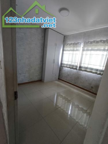 Cho Thuê Căn Hộ Chung Cư The Useful Lạc Long Quân, Tân Bình, 62m2, Chỉ 10tr/tháng. - 3
