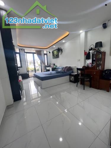 Bán nhà đẹp ở ngay MTKD đa ngành nghề Dạ Nam, 74m2, dòng tiền 750tr/năm, SHR, chỉ 17 tỷ. - 3
