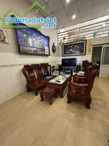 Bán nhà Mặt tiền Đông Hồ - Lạc Long Quân, gần chợ Vải Tân Bình, 7/12x24m, 22.5 tỷ. - 2