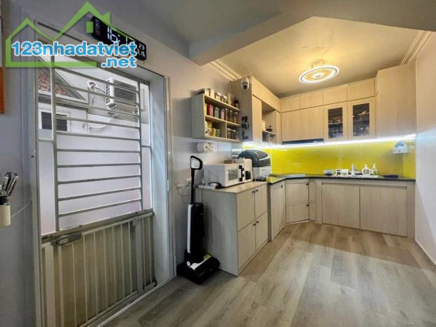 Bán gấp nhà Văn Cao, Đằng Lâm, Hải An . 3,1 tỷ, 41m2, 4 tầng. - 3