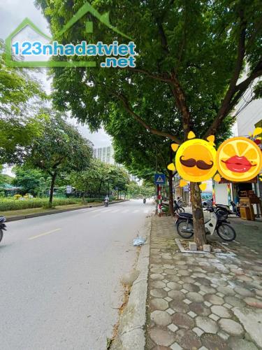 MẶT PHỐ KIM GIANG- HOÀNG MAI, VỈA HÈ, KINH DOANH, VĂN PHÒNG 72 M2, GIÁ 22 TỶ.