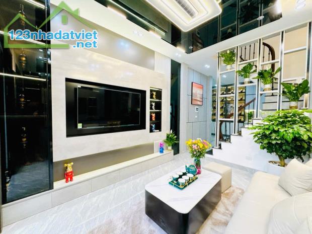Bán nhà Kim Giang 35m2 4 Tầng 4 Ngủ Nội thất đẹp 6.3 Tỷ - 1