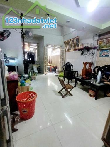 Bán nhà GẦN ĐƯỜNG LỚN 54M2, GẦN KHU CHẾ XUẤT TÂN THUẬN, Huỳnh Tấn Phát, Quận 7. - 2