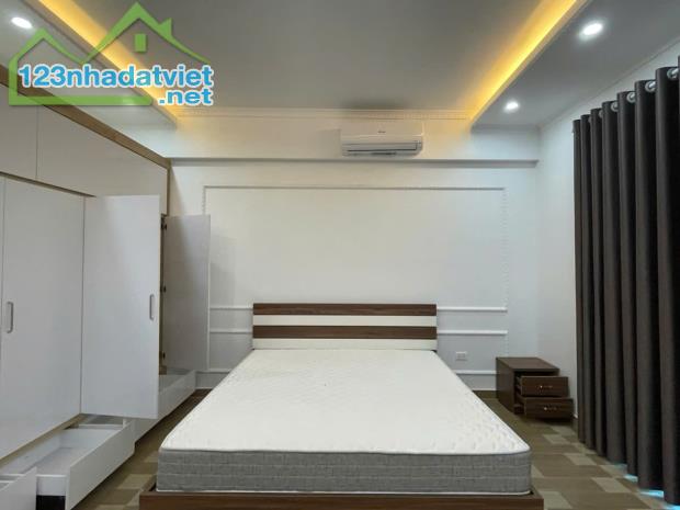 Bán gấp nhà riêng 100x4 tầng Ngô Gia Tự Văn Cao có gara. Tặng nội thất mới tinh. Giá rẻ - 4