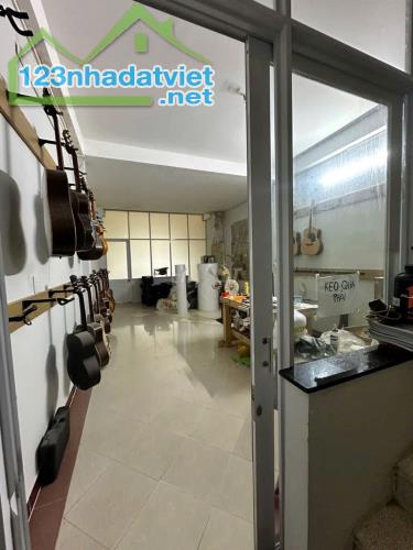 Cho thuê nhà mặt tiền Bùi Đình Túy, Phường 26, Quận Bình Thạnh. 4 Tầng, DT 350m2 chỉ 34tr - 3
