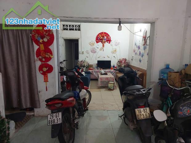GIÁ ĐẦU TƯ-NGÕ Ô TÔ, Phố Hoàng Ngân 87m/MT 5m 17 tỷ, gần phố, ngõ thông, K.Doanh - 3