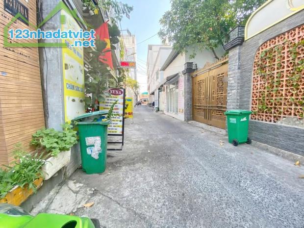 Bán biệt thự hẻm oto đậu trong nhà đường Nguyễn Thị Thập Q7 - 16Tỷ - 2