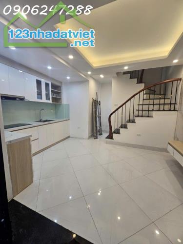0987.063,288 BÁN NHÀ  5 TẦNG - MT5 M 3 NGỦ 5.65 TỶ TẠI QUAN HOA- CẦU GIẤY- GẦN PHỐ - 3