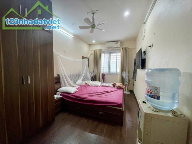 Chính chủ cần bán nhà 3 tầng mặt đường số 9A Xa La, phường Phúc La, quận Hà Đông. - 4