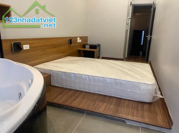 BÁN NHÀ CẦU GIẤY DT 50M² 5T MT4M NGÕ N R T- NỘI THẤT SANG XỊN- SỔ ĐỎ HOA KHÔI NHỈNH 6TỶ