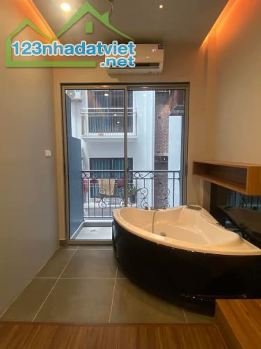 BÁN NHÀ CẦU GIẤY DT 50M² 5T MT4M NGÕ N R T- NỘI THẤT SANG XỊN- SỔ ĐỎ HOA KHÔI NHỈNH 6TỶ - 1
