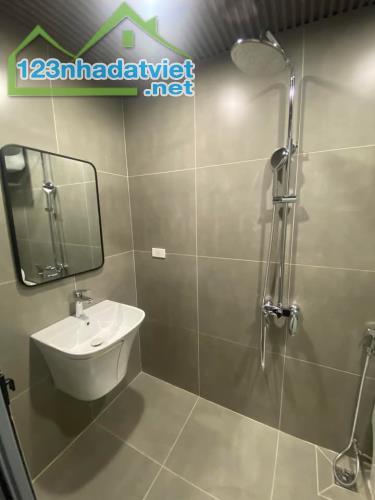 BÁN NHÀ CẦU GIẤY DT 50M² 5T MT4M NGÕ N R T- NỘI THẤT SANG XỊN- SỔ ĐỎ HOA KHÔI NHỈNH 6TỶ - 2