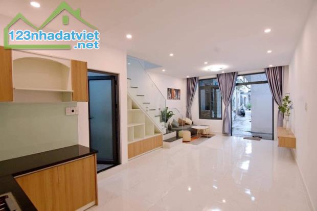 # Nhà K Hoàng Diệu 36m2, kiệt thẳng 1 rẽ, 2 tầng, xinh xắn sạch đẹp ở ngay, 2.4 tỷ - 3