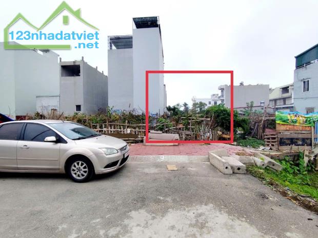 Bán đất tái định cư A51 Vĩnh Niệm, 62m, ngang 4.3m, đường 12m, Giá 63 tr/m