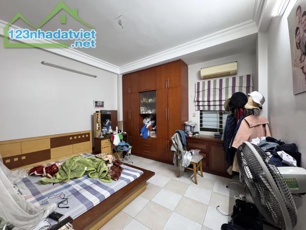 Phân lô Xuân Thủy, 10m ra Ô tô, nhà đẹp ở sướng,dt 53m 4 tầng 4.2m, Giá 13.6 tỷ 0796193699