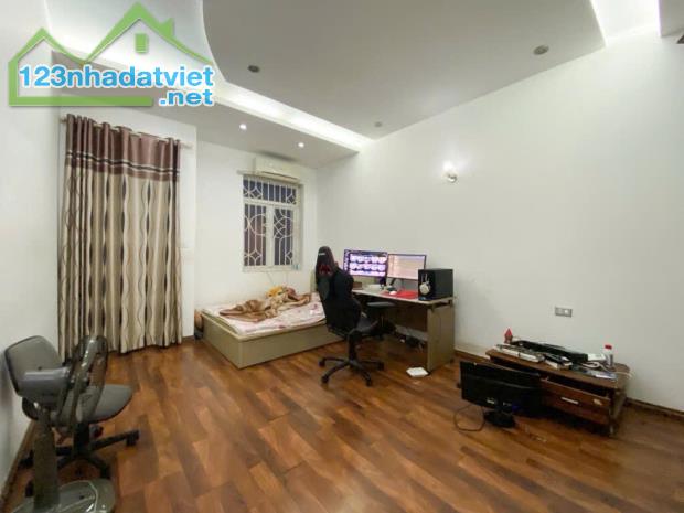 Mặt phố Yên Lãng 32 mét, ô tô tránh,ngõ thông, nhà vuông vắn,5 tầng, sổ đỏ hàng hiếm có - 3