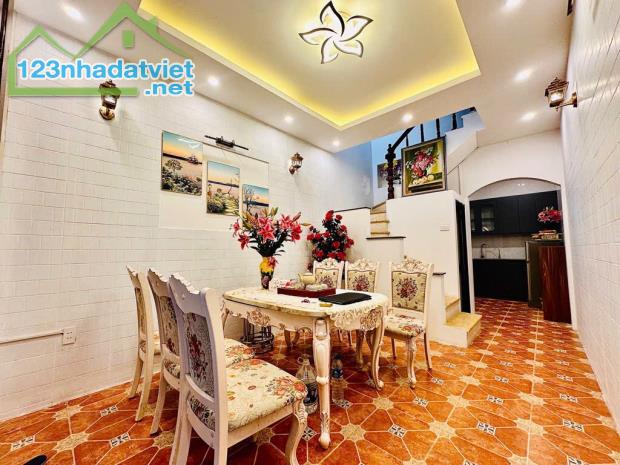 Mặt phố Yên Lãng 32 mét, ô tô tránh,ngõ thông, nhà vuông vắn,5 tầng, sổ đỏ hàng hiếm có - 4