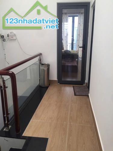 NHÀ ĐẸP 1/ ĐƯỜNG SỐ 18 (M1 NỐI DÀI) SÁT KCN TÂN BÌNH -HẺM XE HƠI - 48M2(4*12) -CHỈ 4 TỶ XX - 2