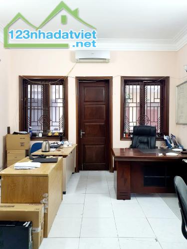 Siêu phẩm có 102 Ngọc Khánh ô tô 29 chỗ đỗ cửa lô góc  dt 55m2 MT 5.2m 5 Tầng 16 Tỷ  Kinh - 1