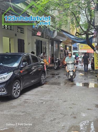 LÔ GÓC - NGUYỄN PHÚC LAI -ĐỐNG ĐA - NỞ HẬU ĐẸP - Ô TÔ TRÁNH - 20 TỶ - 4