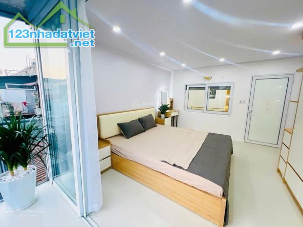 Cô Nga cán bộ về Hưu cần bán căn tập thể Hồ Đắc Di 60m 2.86tỷ của mình để về với con cháu - 1