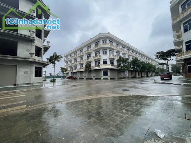SHOPHOUSE ĐẠI LỘ CSEDP. SANG TÊN SỔ NGAY. NHẬN NHÀ KD NGAY. TP.THANH HÓA. LH: 0966 343 969