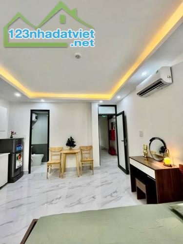 Bán toà CCMN Ngõ Lan Bá. Đống Đa DT 110m x 8T. Giá 22.88 tỷ - 2