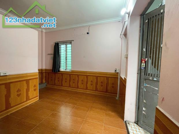 Bán nhà Lô góc Phố Khâm Thiên, Đống Đa 4 tầng, 20m2 vừa kinh doanh kết hợp ở đỉnh chóp - 2