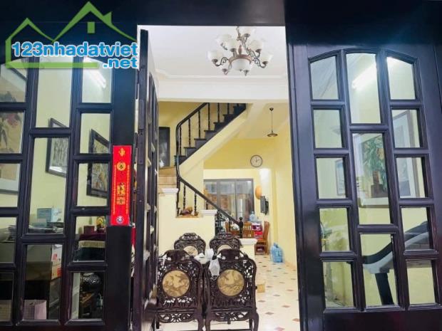 BÁN NHÀ ĐẸP CẦU GIẤY, HÀ NỘI 80M, 4T, MT 4.5M, OTO ĐỖ CỬA, 2 THOÁNG, Ở NGAY, 25 TỶ. - 3