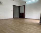 Cho Thuê Nhà 4x13.5m, 1 Trệt 2 Lầu, 4 Phòng Ngủ, 3 WC Mặt tiền Trương Quốc Dung