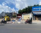 Mặt đường Máng vị trí đẹp 2 mặt tiền ngay đầu ngã tư Cơ Điện giá 5.8 tỉ
