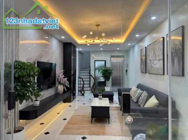 SIÊU PHẨM XUÂN LA TÂY HỒ - DT 38M * 5 TẦNG - THANG MÁY - KINH DOANH - Ô TÔ GIÁ 12.5 TỶ.